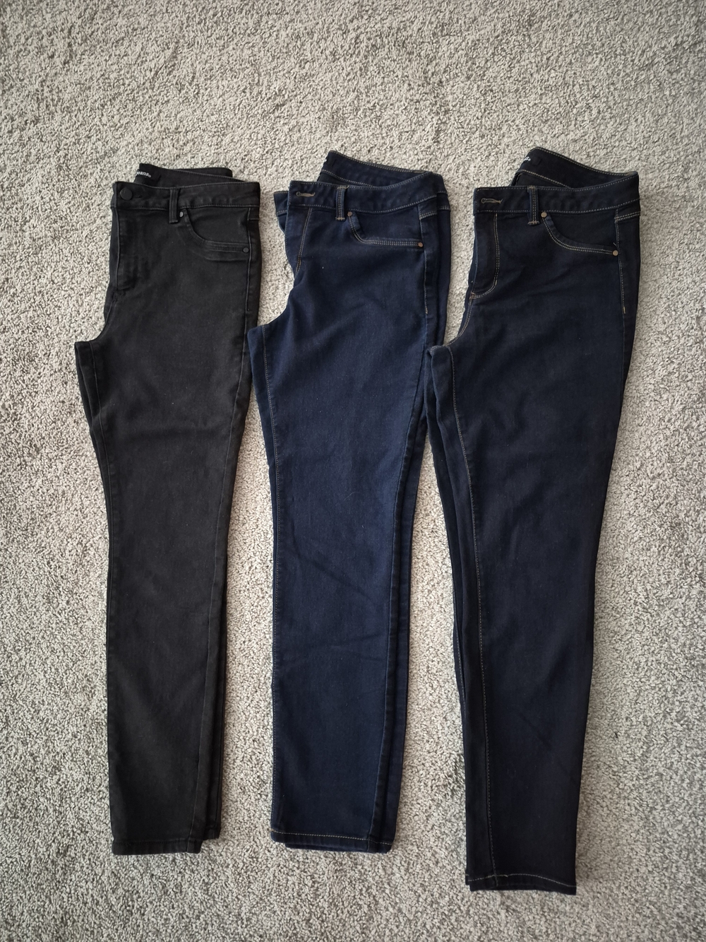 3-Pair Bundle DJeans (Black, Blue & True Blue) Women's Skinny Jeans Size 12 - Picture 2 of 2